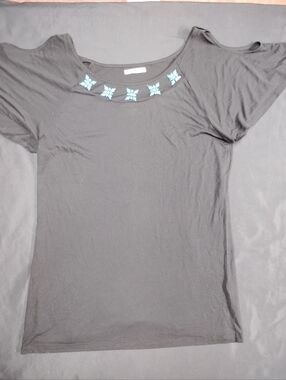 Women's Black Short-Sleeve Tee with Teal Bead Embellishment